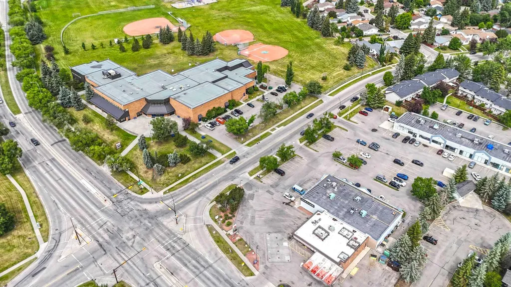 2022 Canyon Meadows Drive SE Calgary AB T2J 7H1