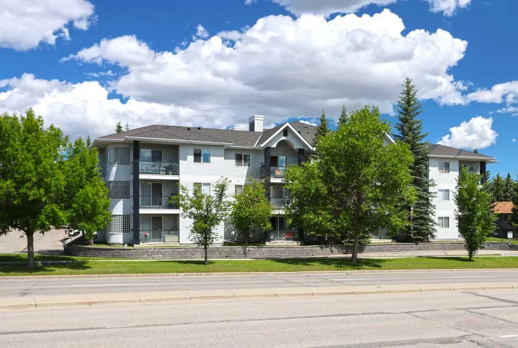 2022 Canyon Meadows Drive SE Calgary AB T2J 7H1
