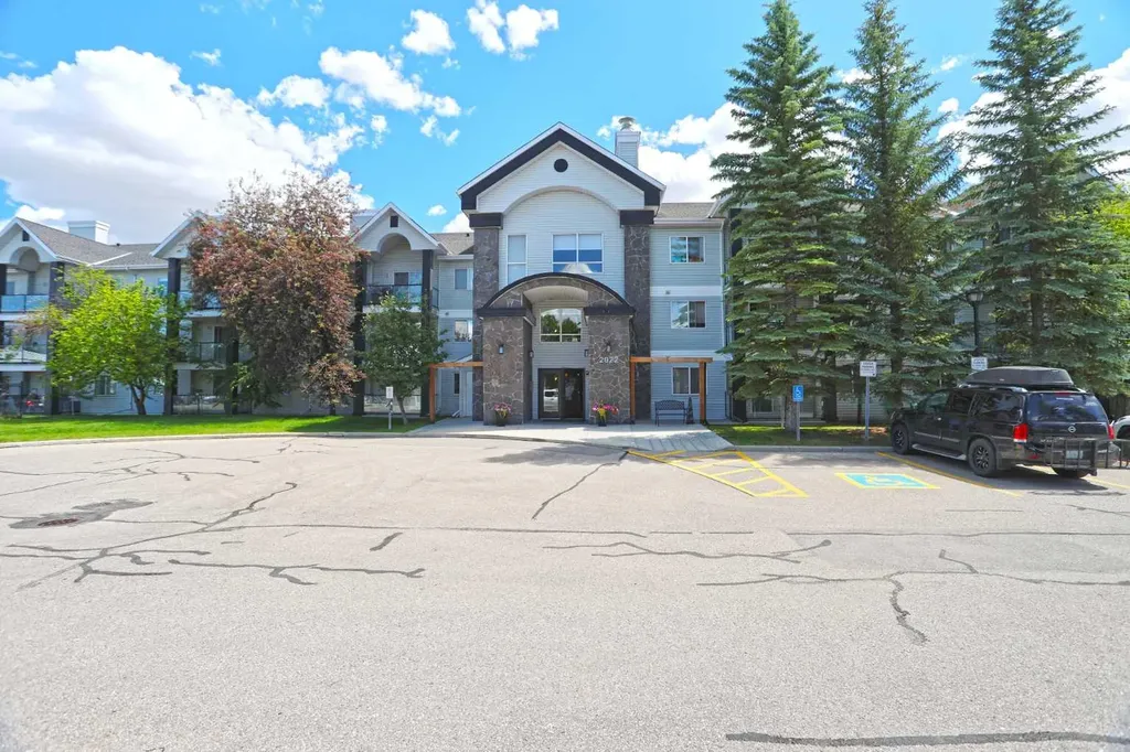 2022 Canyon Meadows Drive SE Calgary AB T2J 7H1