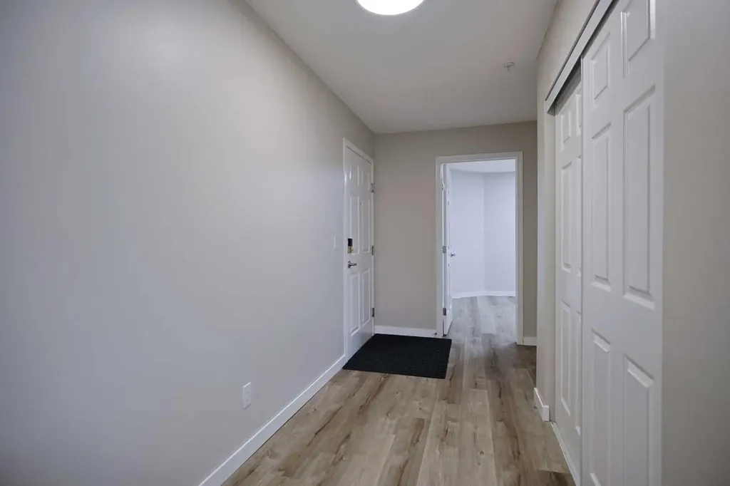 2022 Canyon Meadows Drive SE Calgary AB T2J 7H1