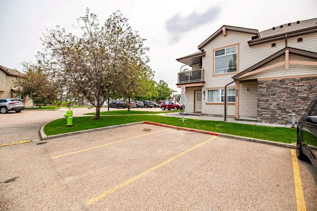 31 Jamieson Avenue Red Deer AB T4P 0H8