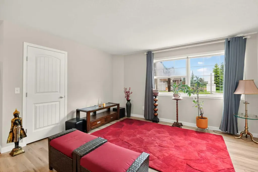 31 Jamieson Avenue Red Deer AB T4P 0H8