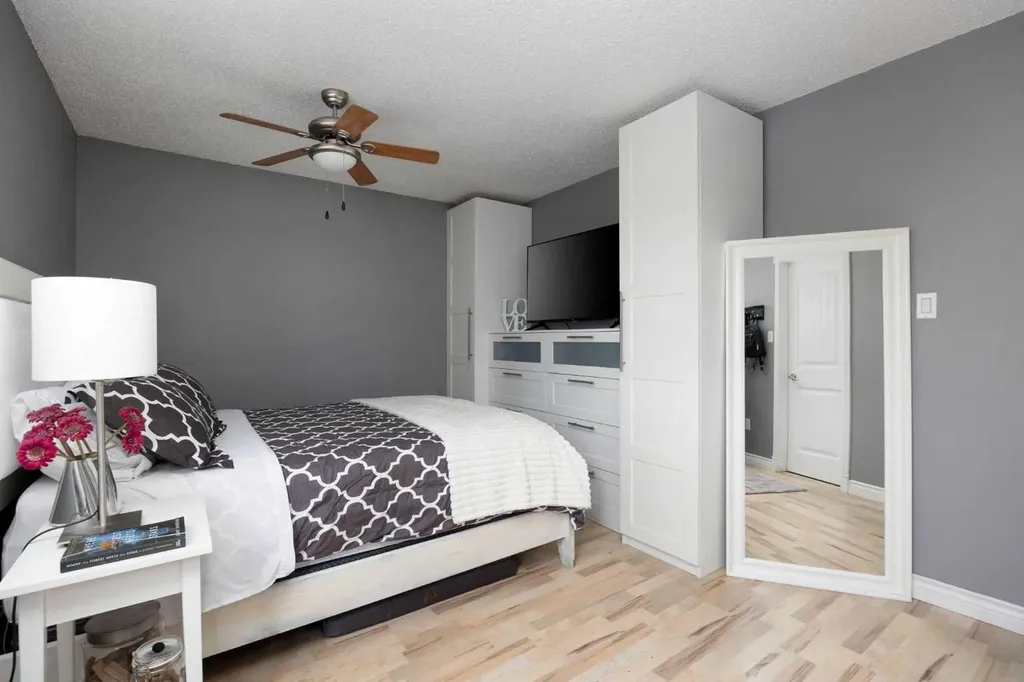 112B Siesta Gardens Fort Mcmurray AB T9H 2Z2
