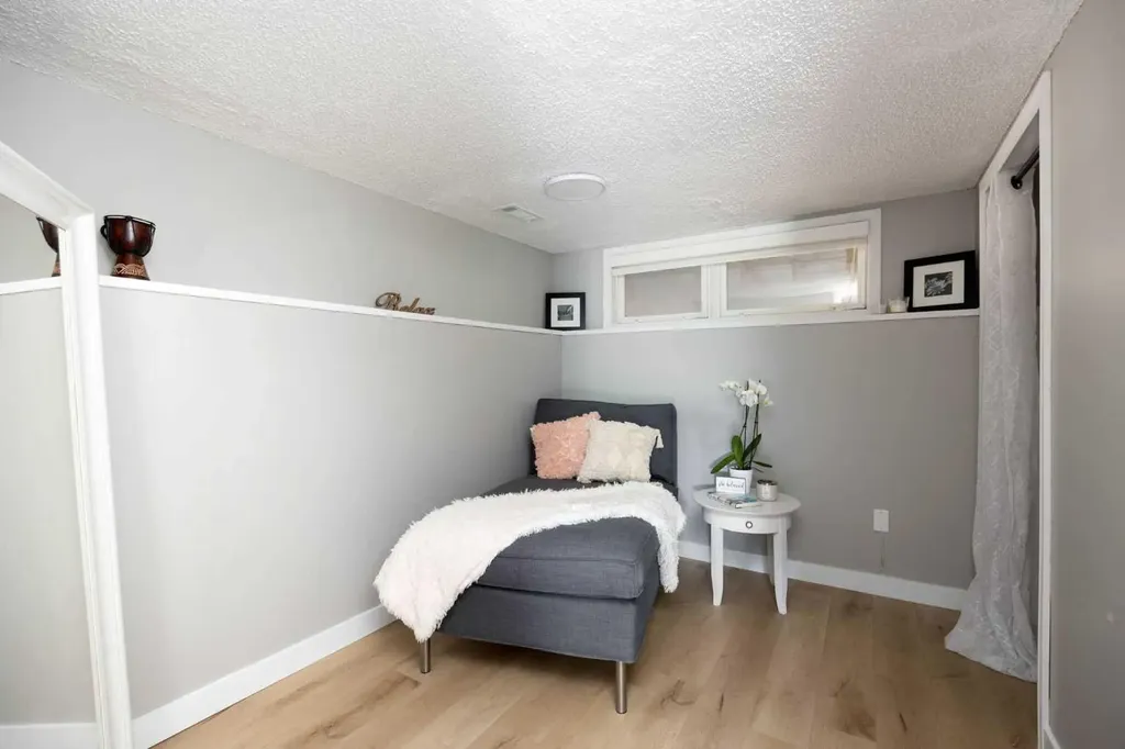 112B Siesta Gardens Fort Mcmurray AB T9H 2Z2