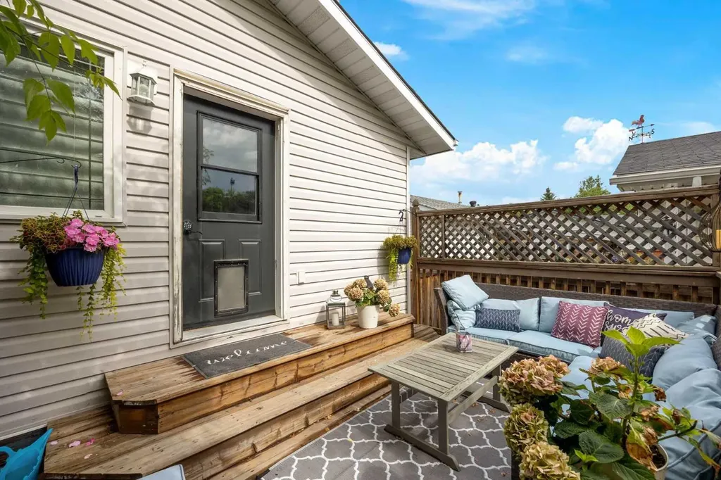 112B Siesta Gardens Fort Mcmurray AB T9H 2Z2