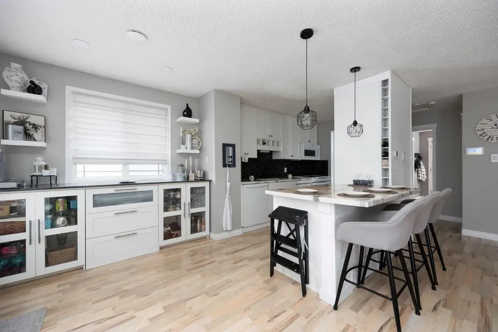 112B Siesta Gardens Fort Mcmurray AB T9H 2Z2