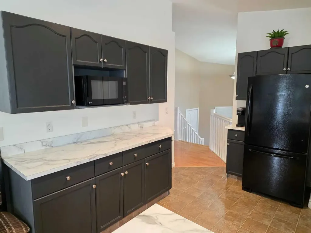6409 98 A Street Grande Prairie AB T8W2M9