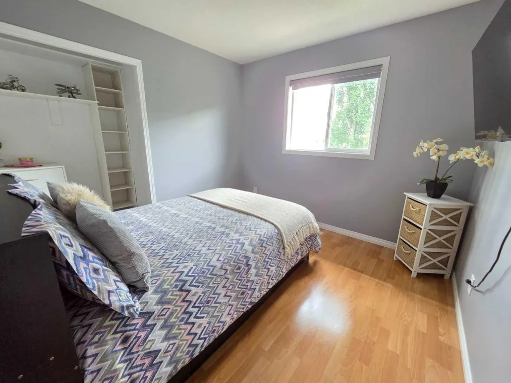 6409 98 A Street Grande Prairie AB T8W2M9
