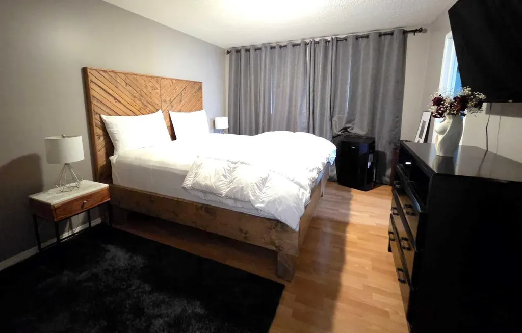 6409 98 A Street Grande Prairie AB T8W2M9