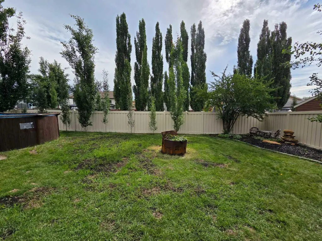 6409 98 A Street Grande Prairie AB T8W2M9