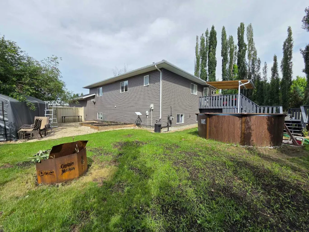 6409 98 A Street Grande Prairie AB T8W2M9