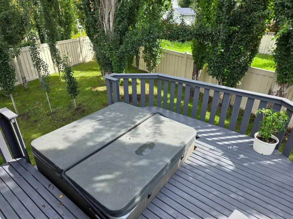 6409 98 A Street Grande Prairie AB T8W2M9