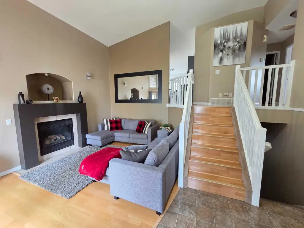 6409 98 A Street Grande Prairie AB T8W2M9
