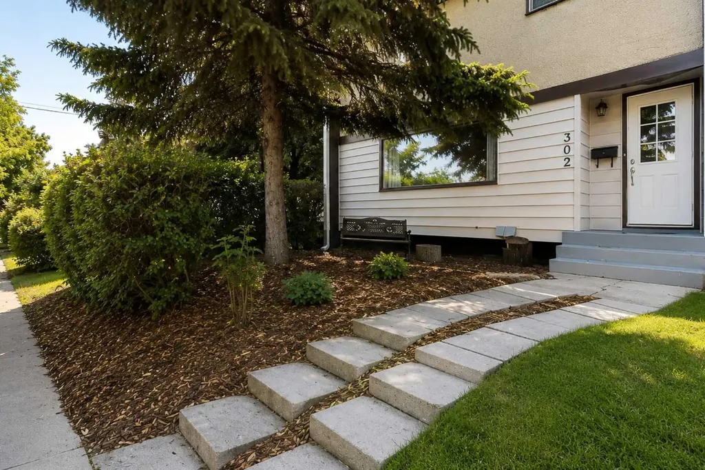 302 Terrace Park Red Deer AB T4N 1V8