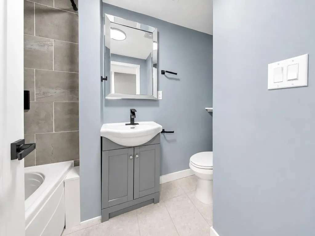 218 Falmere Way NE Calgary AB T3J 2X9