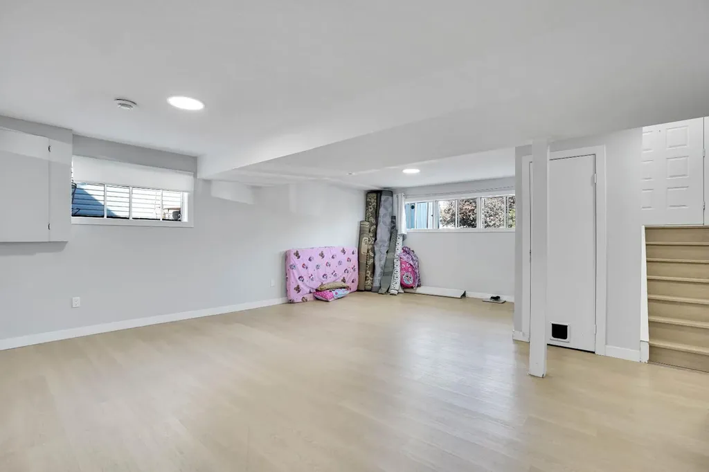 39 Ventura Road NE Calgary AB T2E 8G1