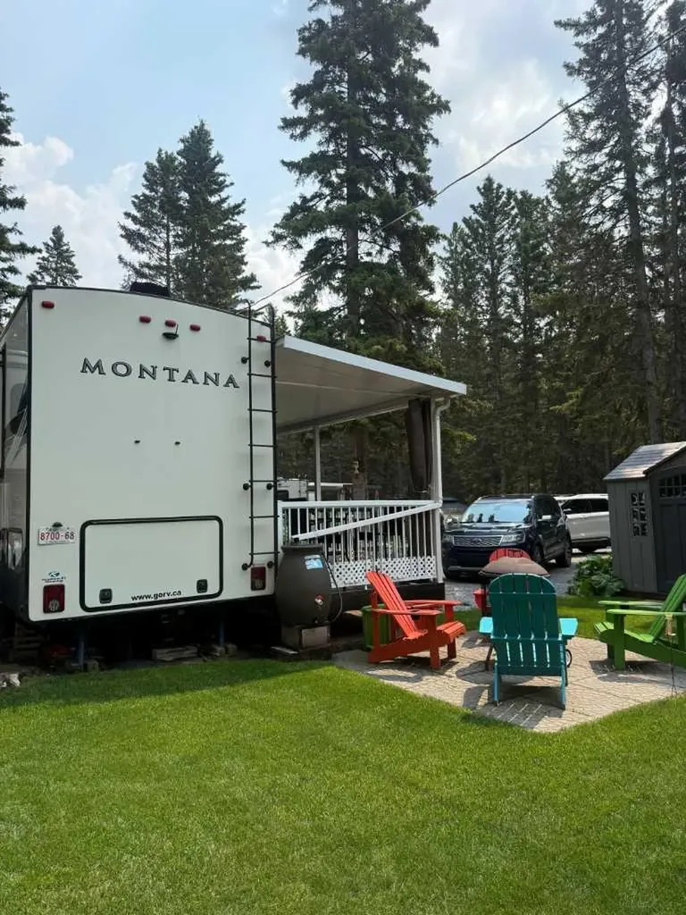 5230 27 Highway Rural Mountain View County AB T0M1X0