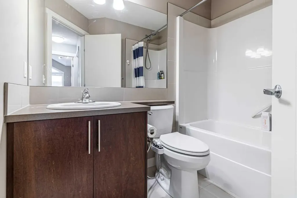 535 Redstone View NE Calgary AB T3N 0M0