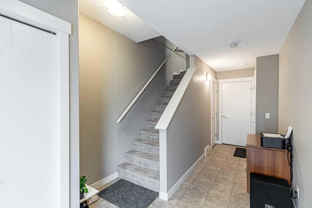 535 Redstone View NE Calgary AB T3N 0M0