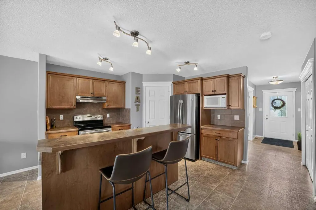 109 Couleesprings Way S Lethbridge AB T1K 4T3