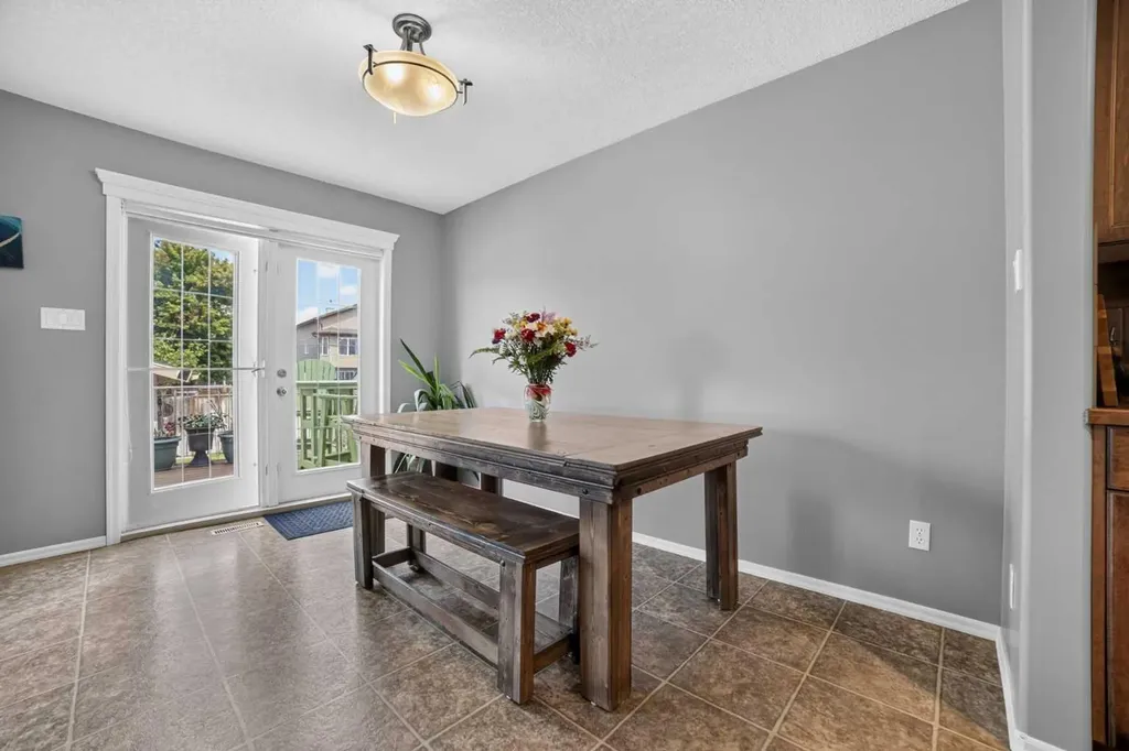 109 Couleesprings Way S Lethbridge AB T1K 4T3