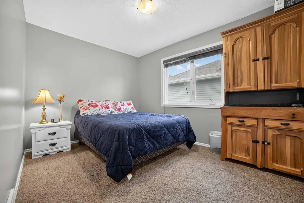 109 Couleesprings Way S Lethbridge AB T1K 4T3