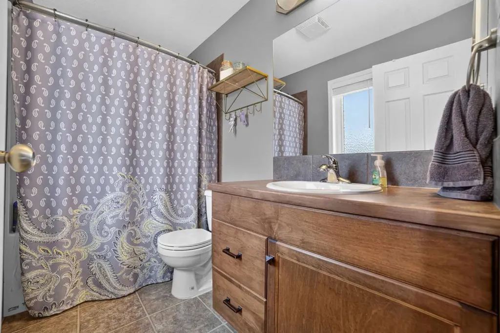 109 Couleesprings Way S Lethbridge AB T1K 4T3