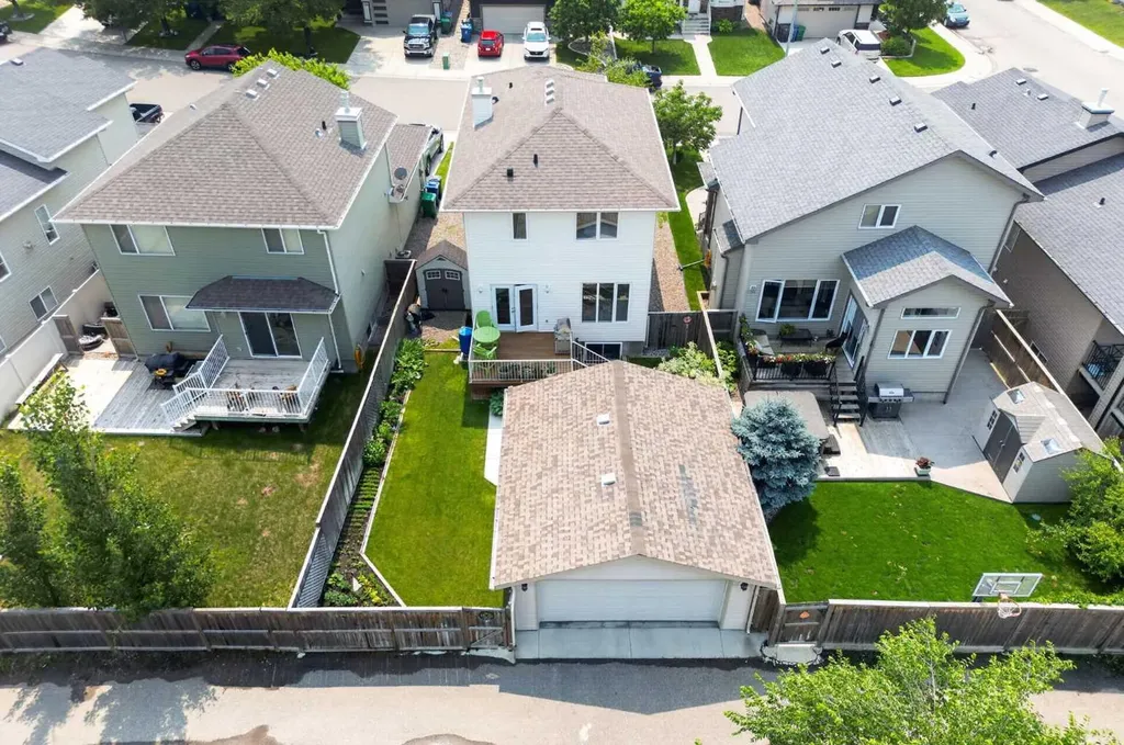 109 Couleesprings Way S Lethbridge AB T1K 4T3