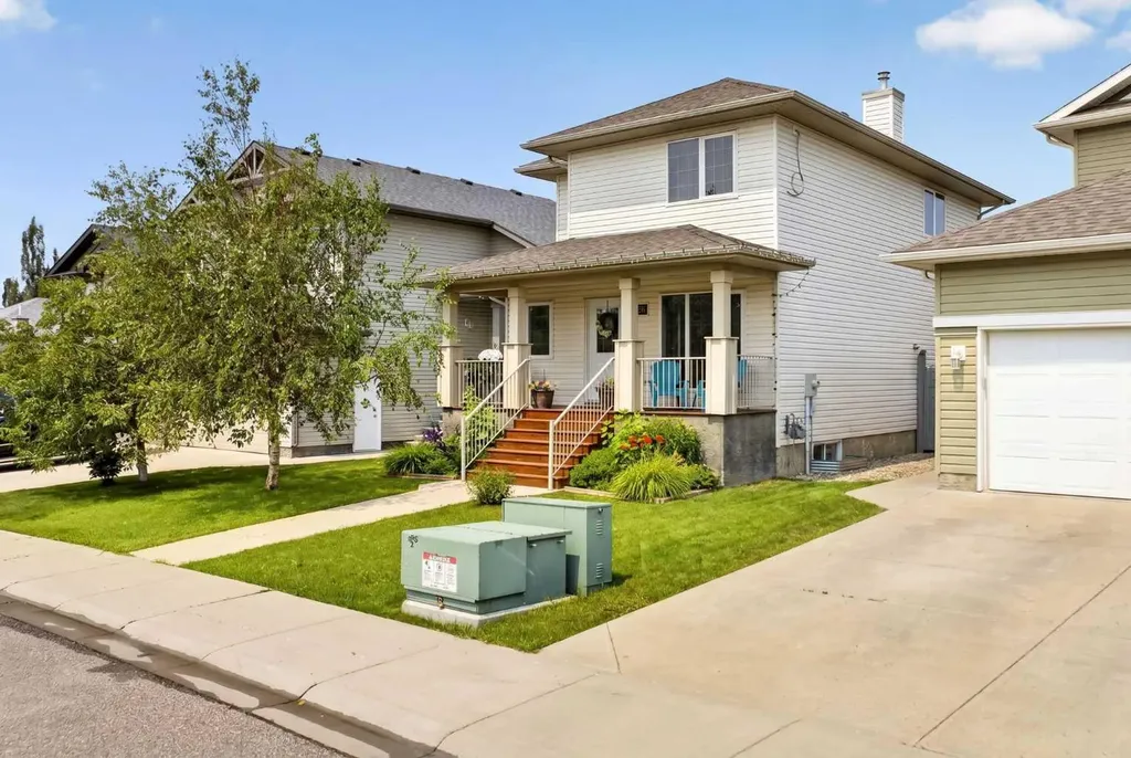 109 Couleesprings Way S Lethbridge AB T1K 4T3