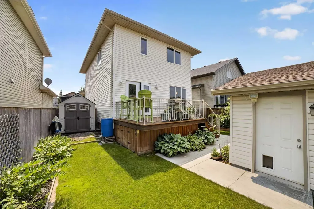 109 Couleesprings Way S Lethbridge AB T1K 4T3