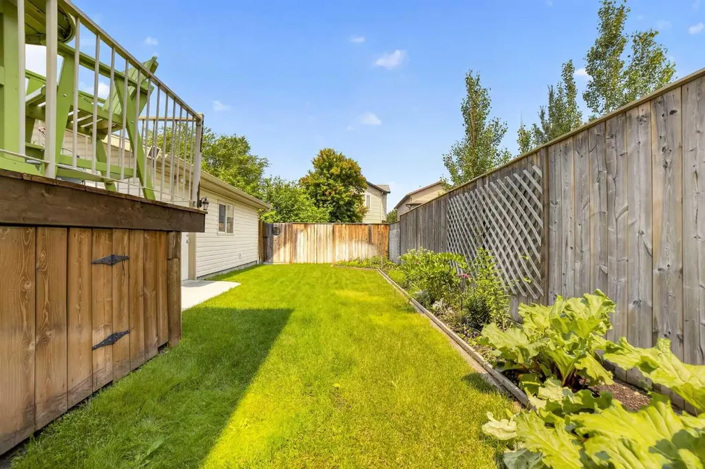 109 Couleesprings Way S Lethbridge AB T1K 4T3