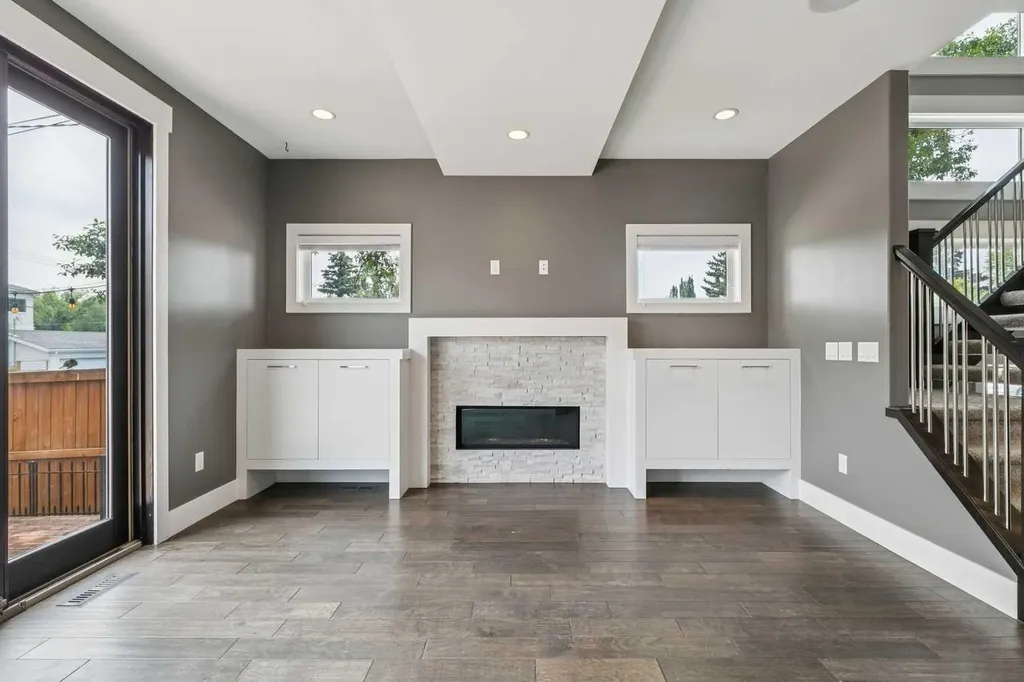 3722 7 Avenue NW Calgary AB T2N5A3