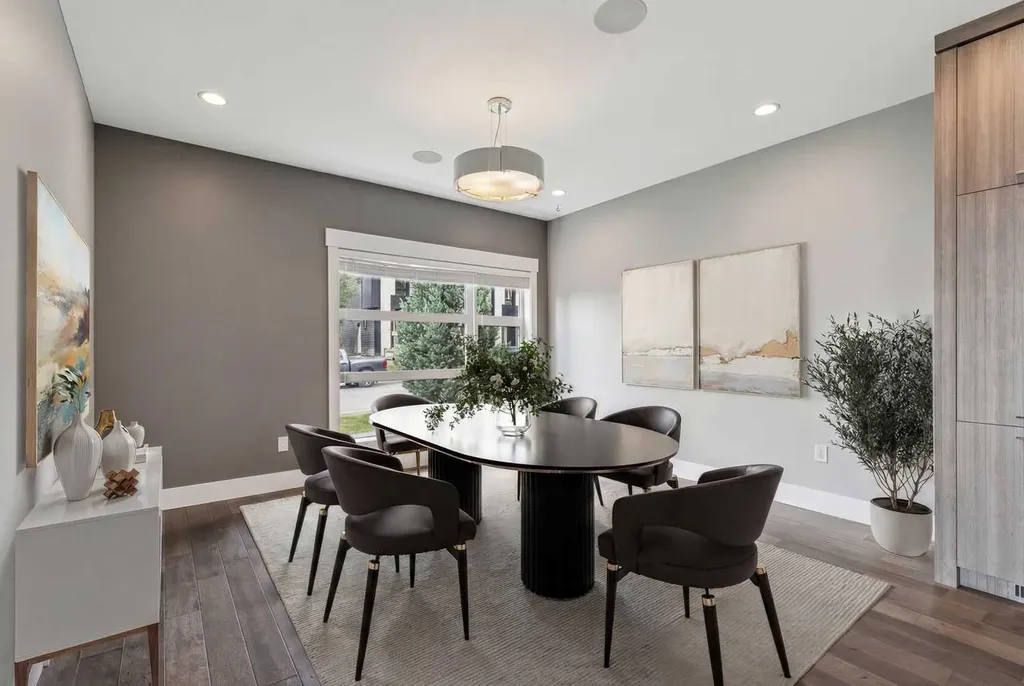 3722 7 Avenue NW Calgary AB T2N5A3