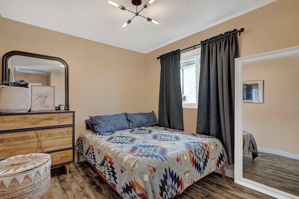 8842 115 Avenue Grande Prairie AB T8X 0A7
