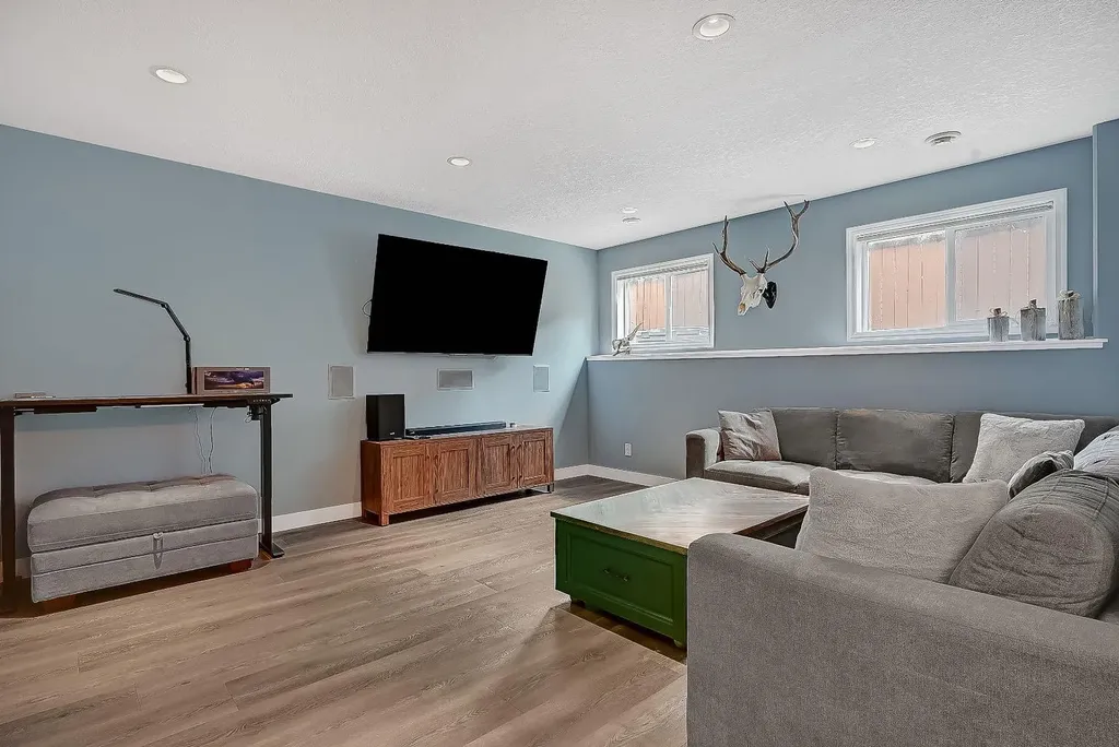 8842 115 Avenue Grande Prairie AB T8X 0A7