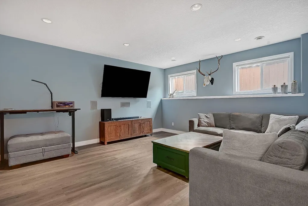 8842 115 Avenue Grande Prairie AB T8X 0A7