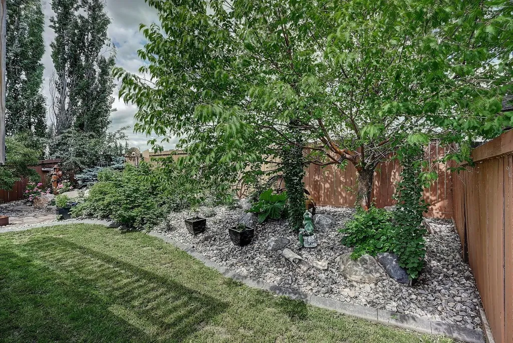 8842 115 Avenue Grande Prairie AB T8X 0A7