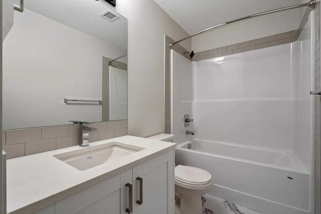 42 Cranbrook Gardens SE Calgary AB T3M3P9