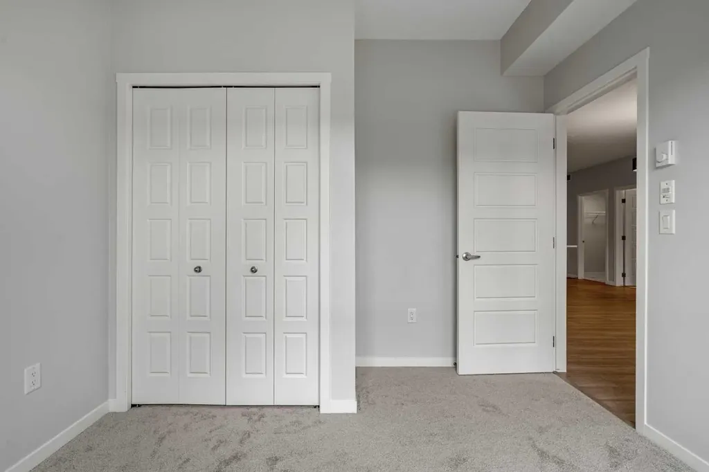 42 Cranbrook Gardens SE Calgary AB T3M3P9