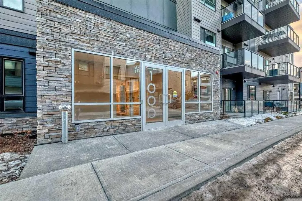 42 Cranbrook Gardens SE Calgary AB T3M3P9
