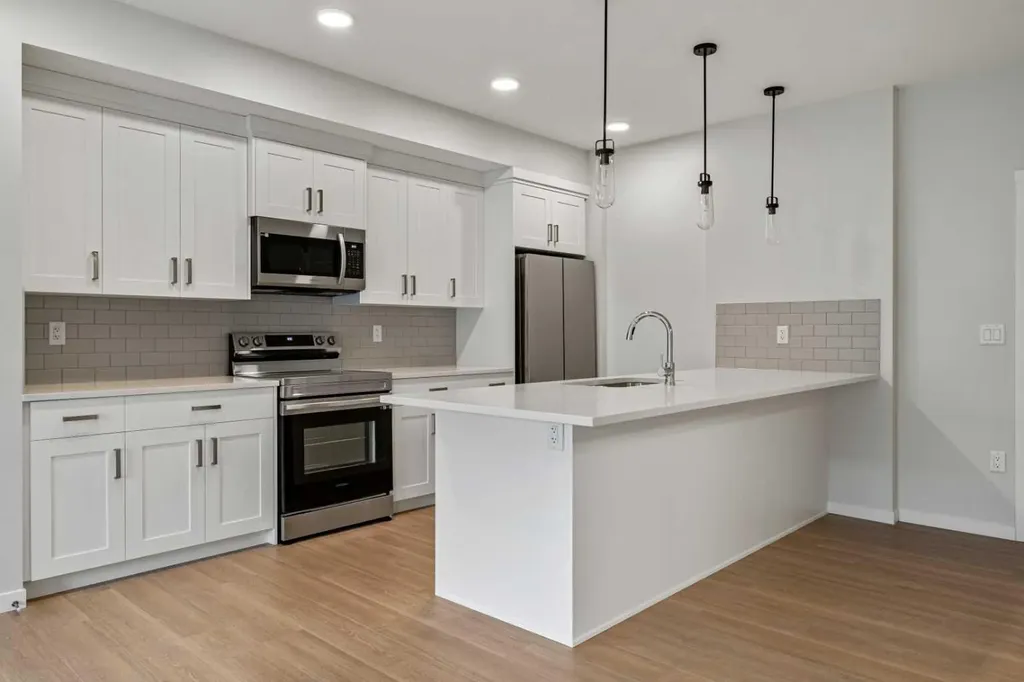 42 Cranbrook Gardens SE Calgary AB T3M3P9
