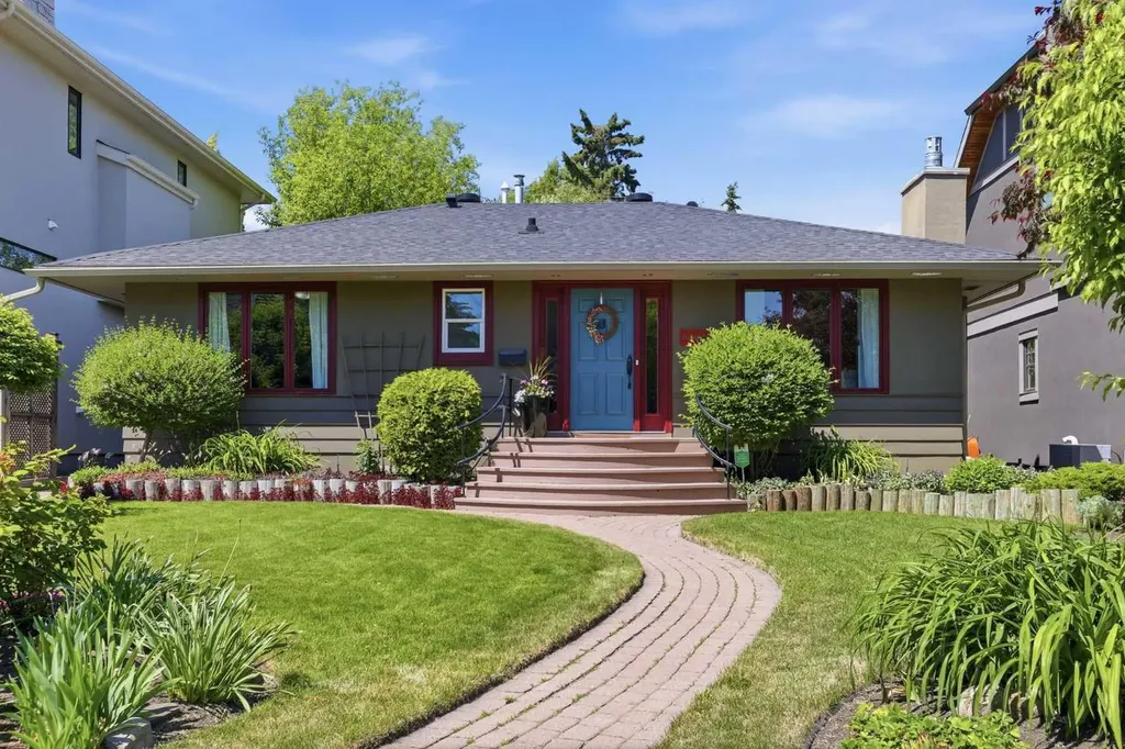 1415 21a Street NW Calgary AB T2N 2M5
