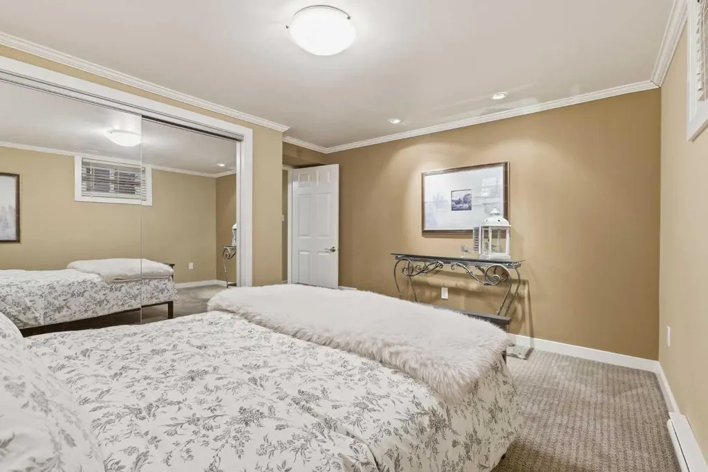 1415 21a Street NW Calgary AB T2N 2M5