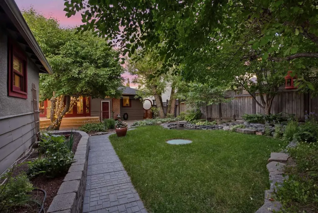1415 21a Street NW Calgary AB T2N 2M5