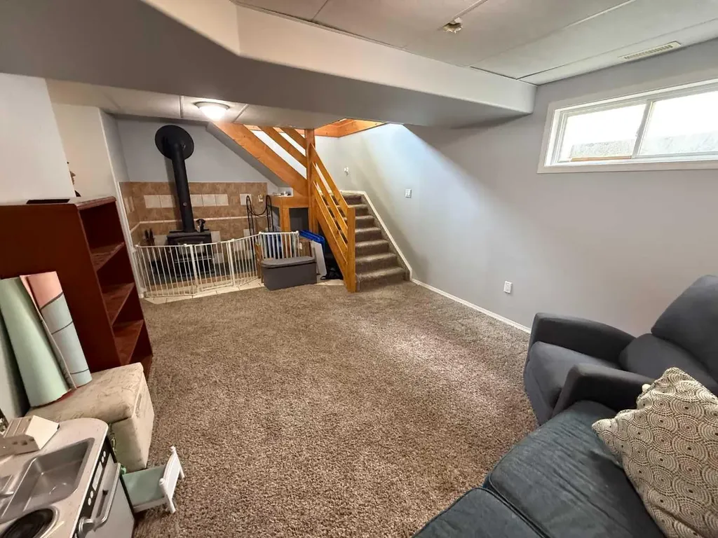 167 Sunwapta Drive Hinton AB T7V1E9