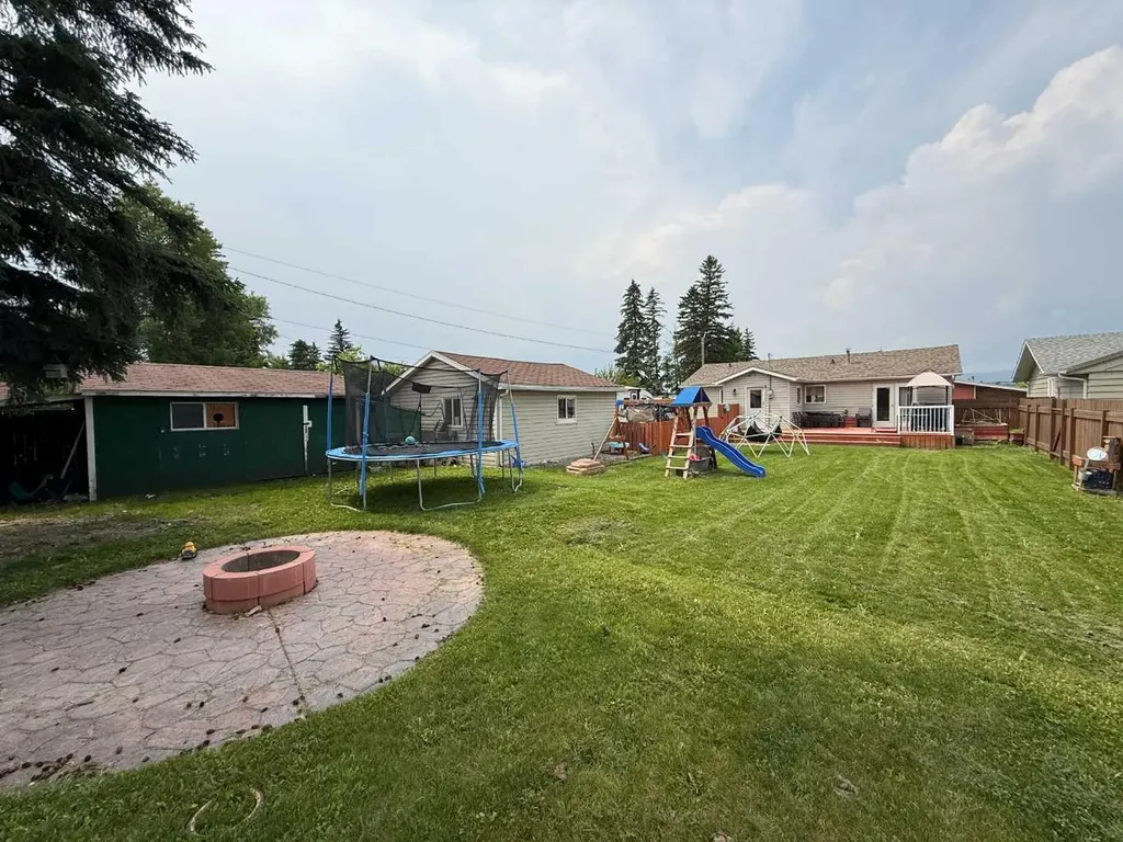 167 Sunwapta Drive Hinton AB T7V1E9