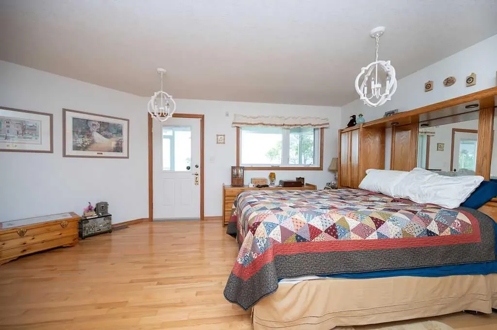 412 Willow Drive Sunset Beach AB T9S 1R6
