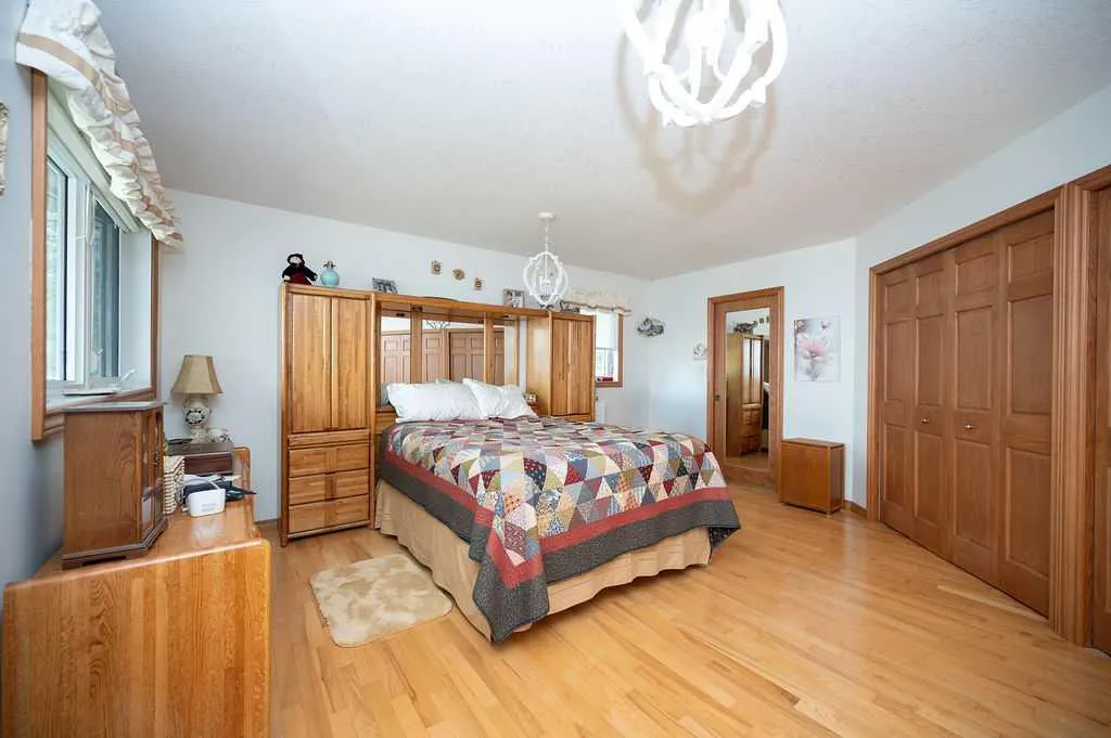 412 Willow Drive Sunset Beach AB T9S 1R6