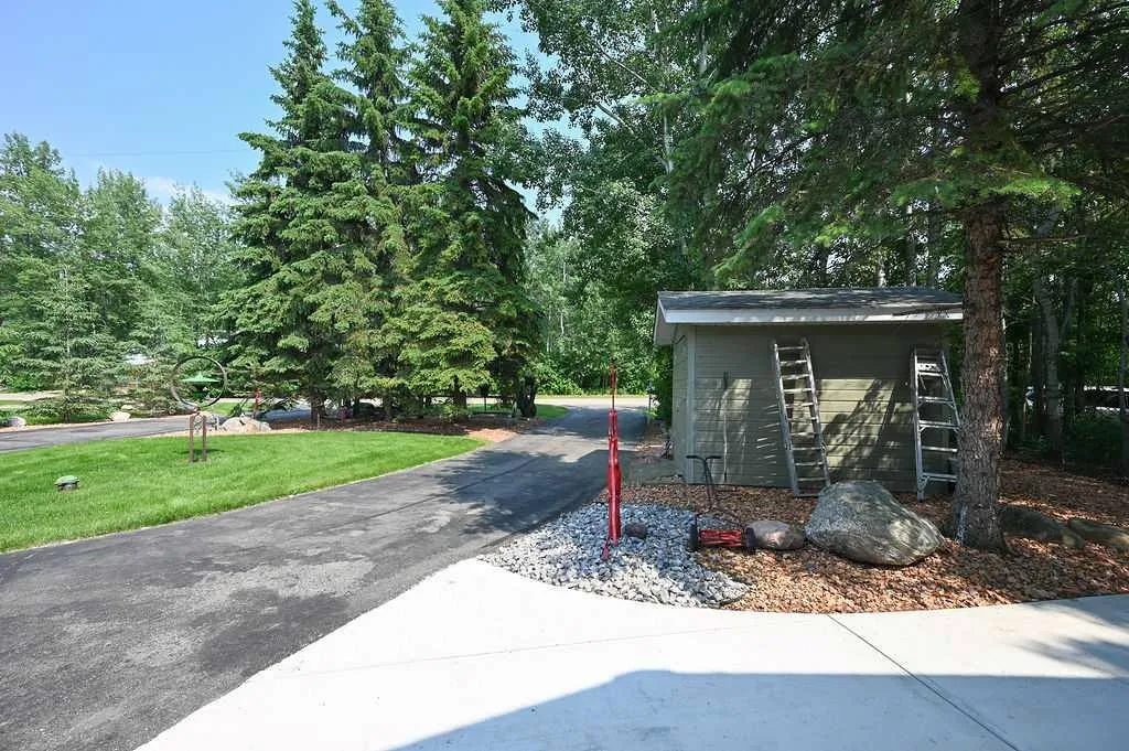 412 Willow Drive Sunset Beach AB T9S 1R6