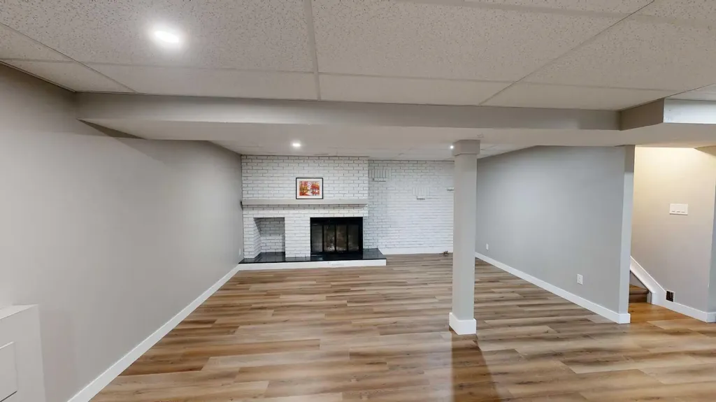 11 Crescent Heights Fort Mcmurray AB T9H1L6
